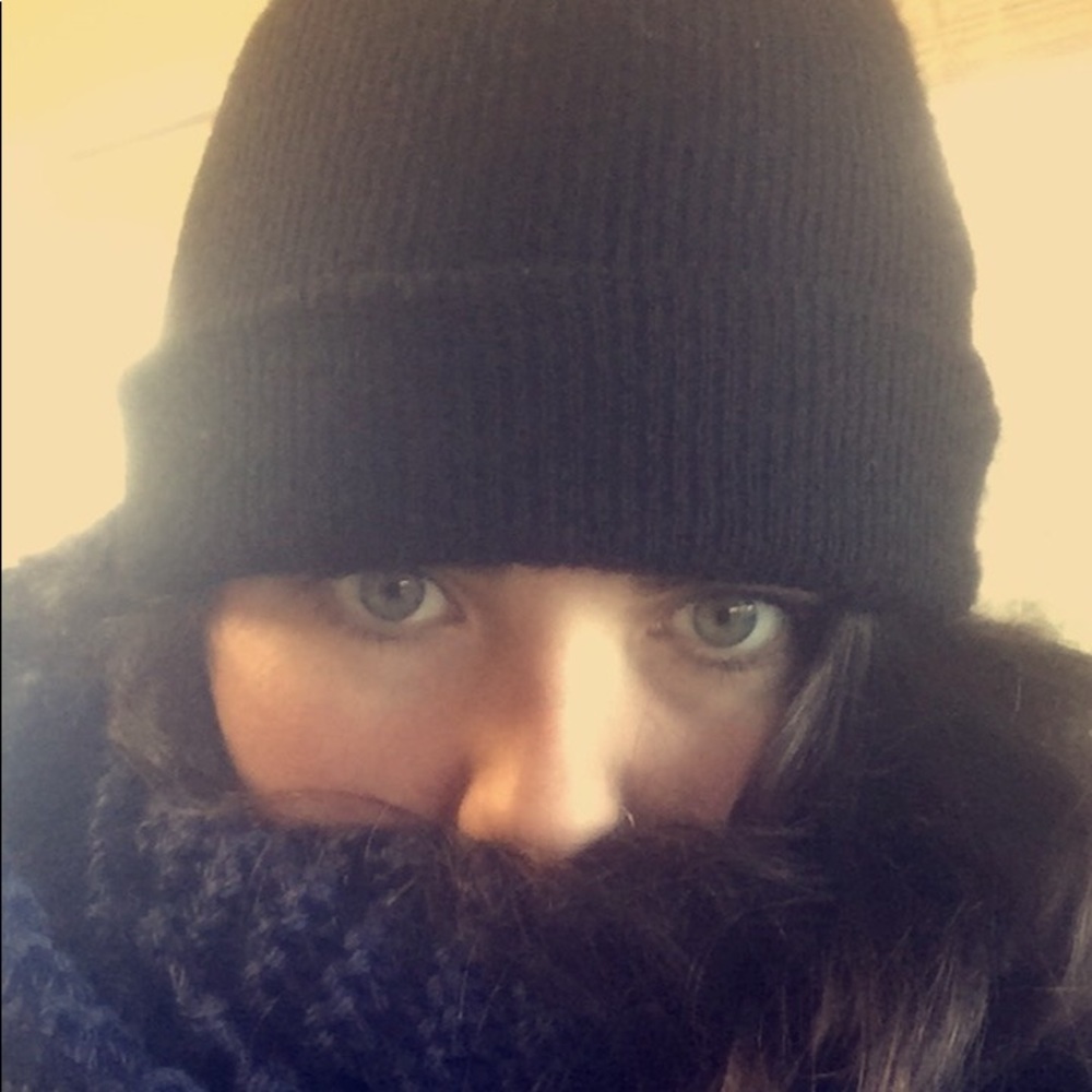 Meet your Posher, Maura
